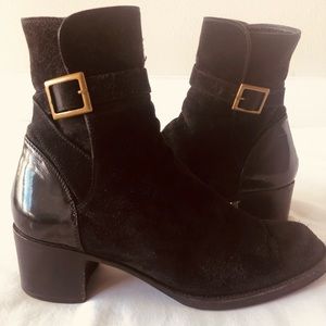 CHANEL sexy suede/patten leather booties